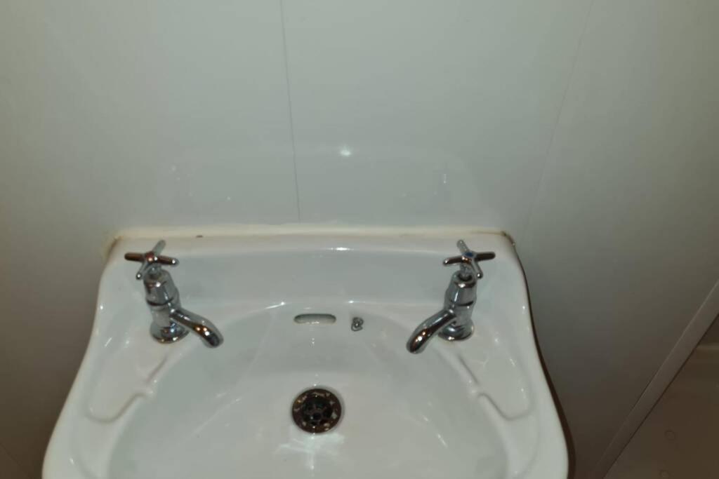 1 Bed Room Apartment 더블린 외부 사진